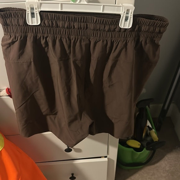 CRZ yoga mens shorts brown pair - Picture 2 of 3